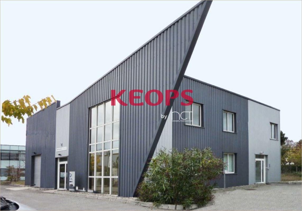 Location Bureaux récents 90 m² non divisibles