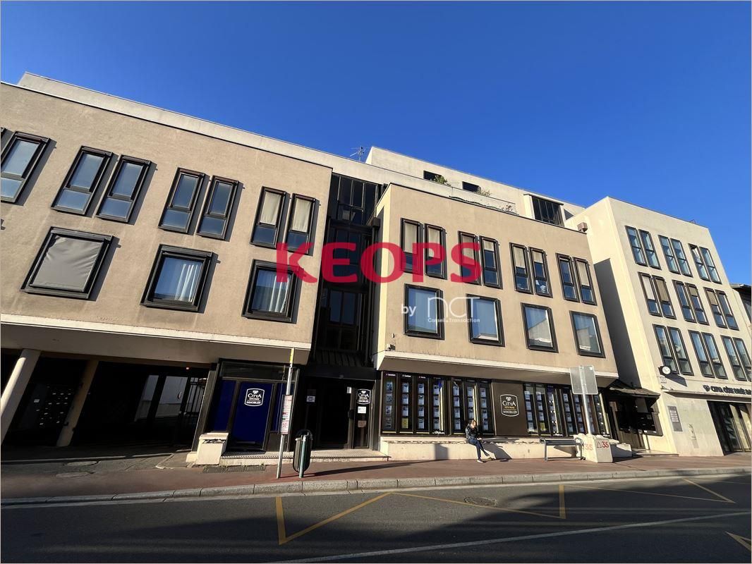 Vente Bureaux récents 532 m² non divisibles