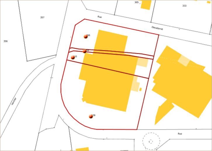 Vente Locaux d'activité 8252 m² non divisibles