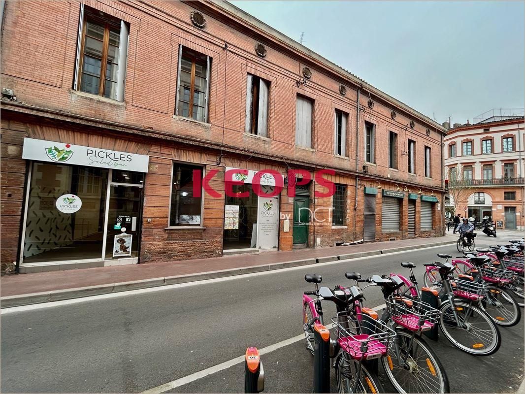 Location Commerce/boutique 96 m² non divisibles