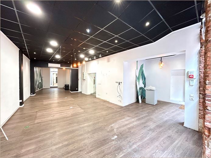 Location Commerce/boutique 96 m² non divisibles
