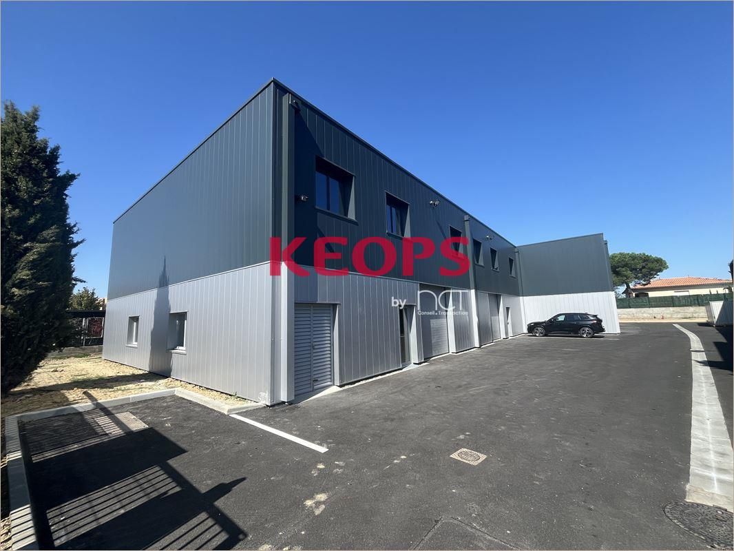 Location Locaux d'activité 950 m² divisibles à partir de 89 m²