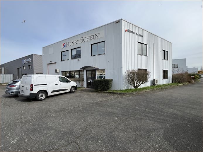 Location Locaux d'activité 650 m² non divisibles