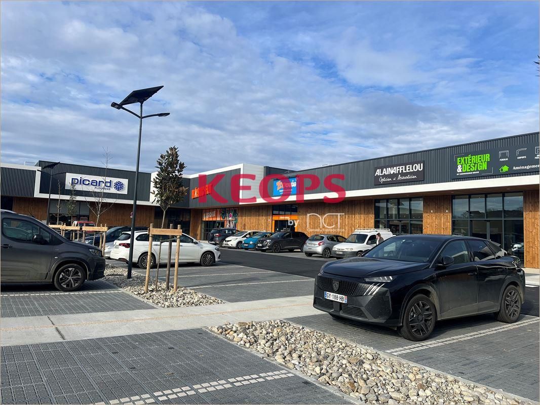 Location Commerce/boutique 342 m² divisibles à partir de 171 m²