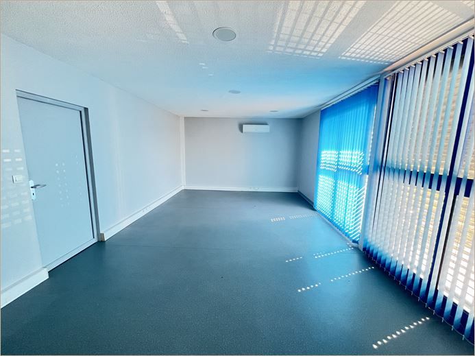 Location Bureaux récents 35 m² non divisibles