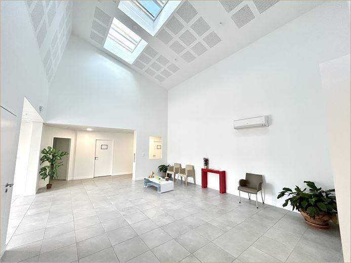 Vente Bureaux neufs 200 m² divisibles à partir de 9 m²