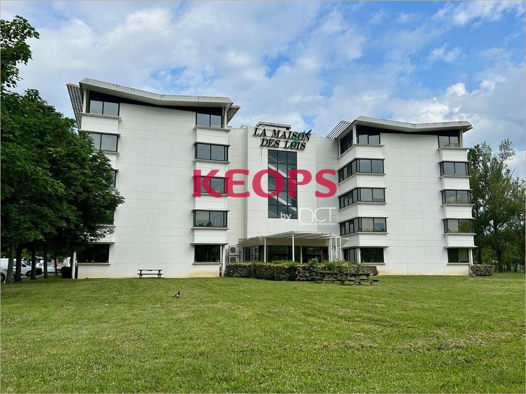 Vente Bureaux récents 65 m² non divisibles