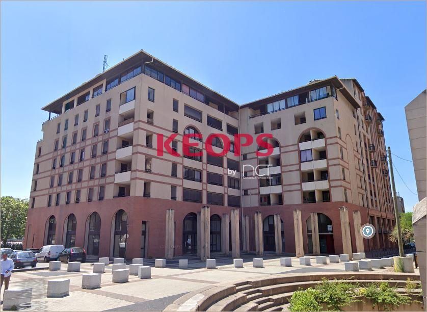 Vente Bureaux restructurés 1376 m² non divisibles