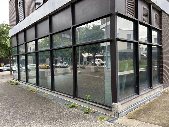 Vente Commerce/boutique 75 m² non divisibles