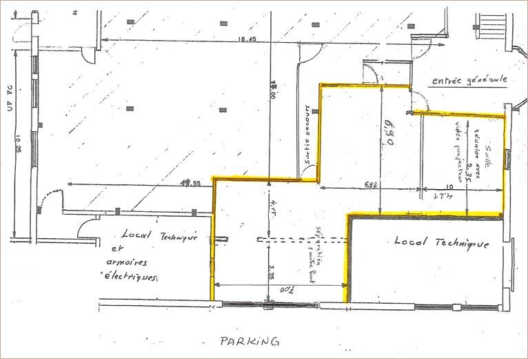 Location Bureaux anciens 110 m² non divisibles