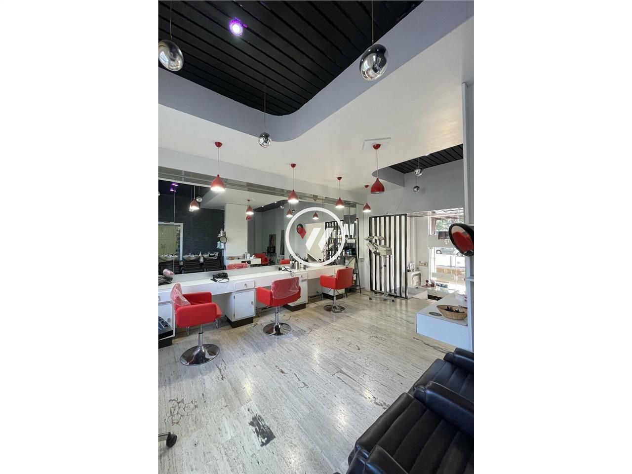 Vente local commercial 70 m² divisibles à partir de 30 m²