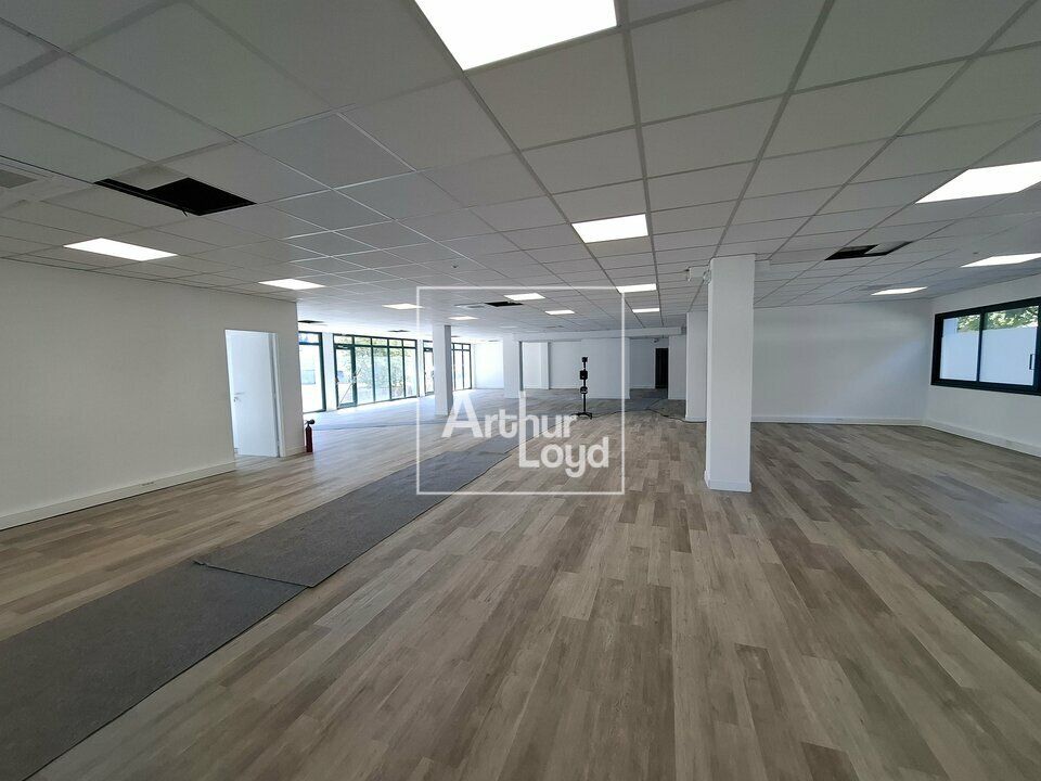 Location bureaux 446 m² non divisibles
