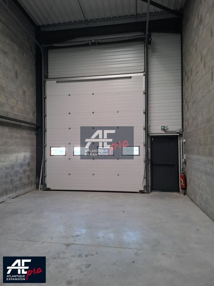 Location local d''activites 160 m² non divisibles