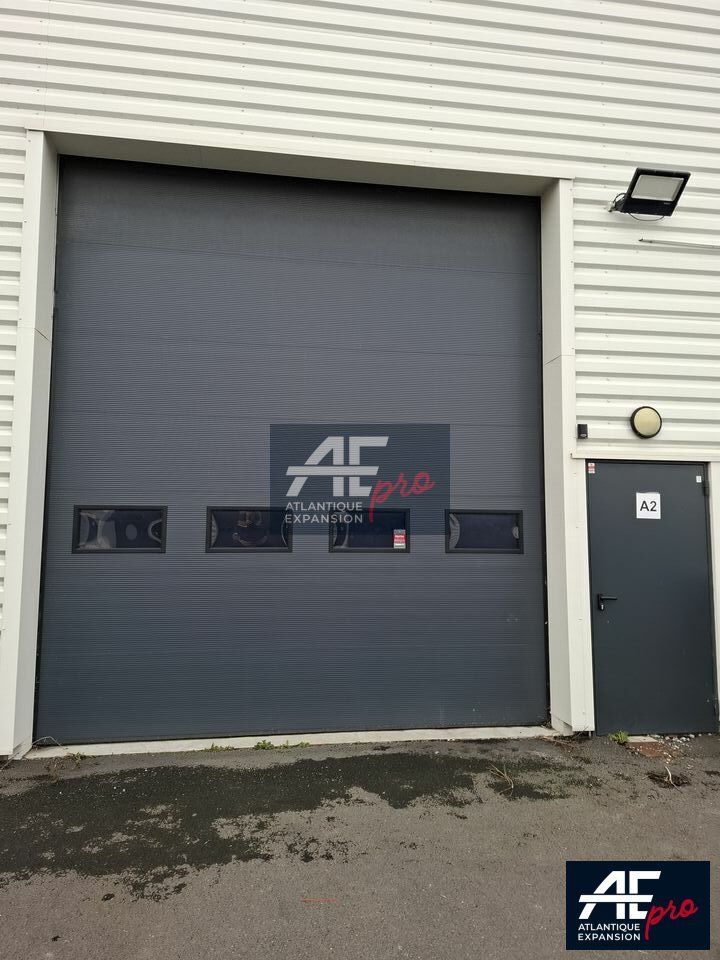 Location local d''activites 164 m² non divisibles