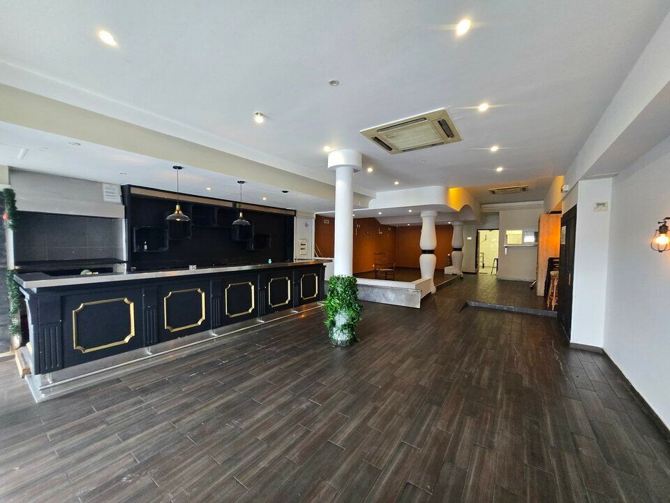 140 m² pour ce local commercial en location à Nice