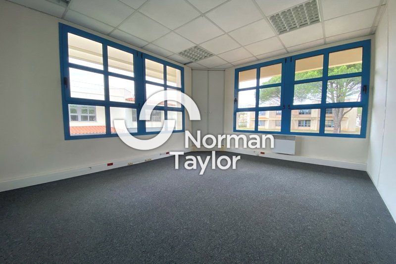 Location bureaux 328 m² divisibles à partir de 116 m²