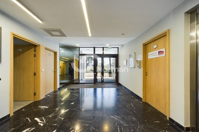 Bureaux à louer au sein d'un immeuble de standing au cœur du Parc tertiaire du Millénaire.