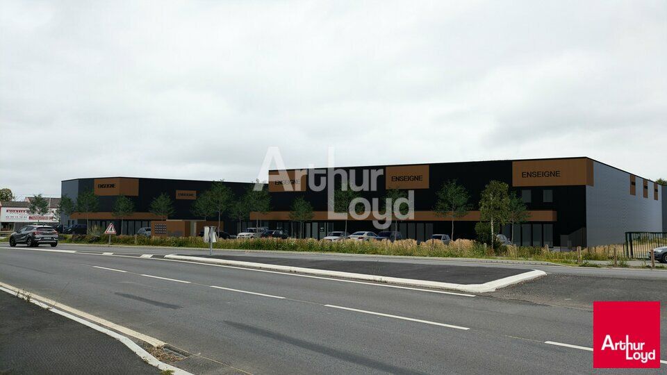 Vente local d''activites 4324 m² divisibles à partir de 200 m²