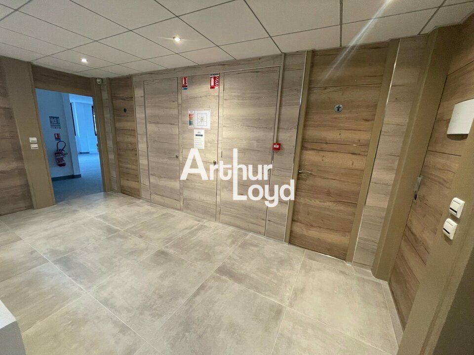 Bureaux à louer 110.11 m² Sophia Antipolis - Environnement paysager