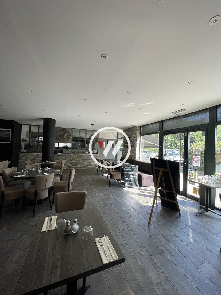 Cession fonds de commerce 196 m² non divisibles