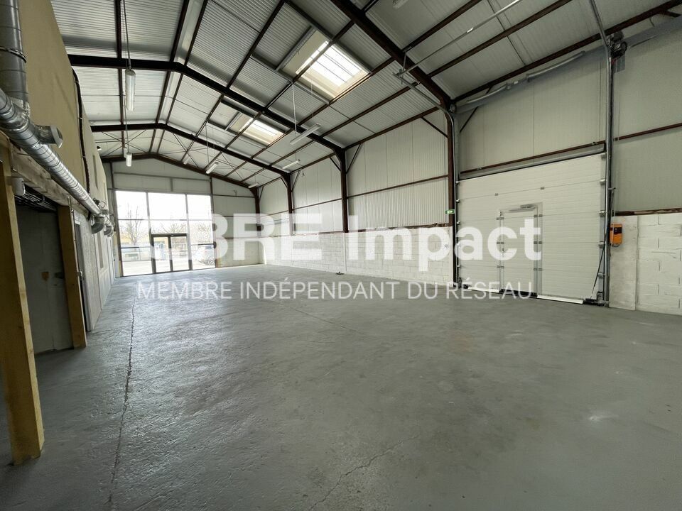 Vente local d''activites 378 m² non divisibles