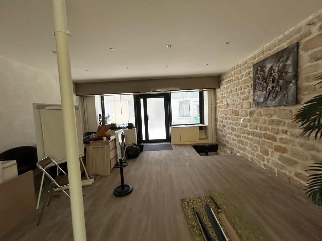 Location local commercial 40 m² non divisibles
