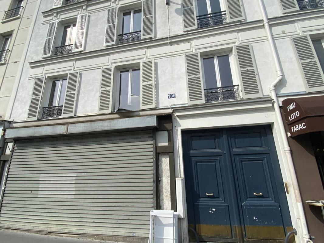 Location local commercial 107 m² non divisibles