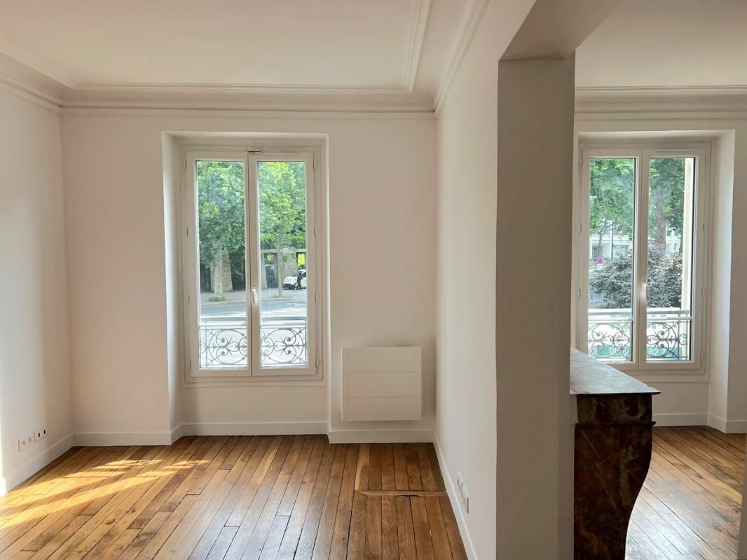 Location bureaux 80 m² non divisibles