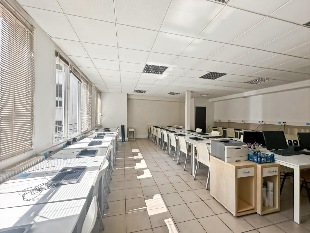 Location bureaux 105 m² non divisibles