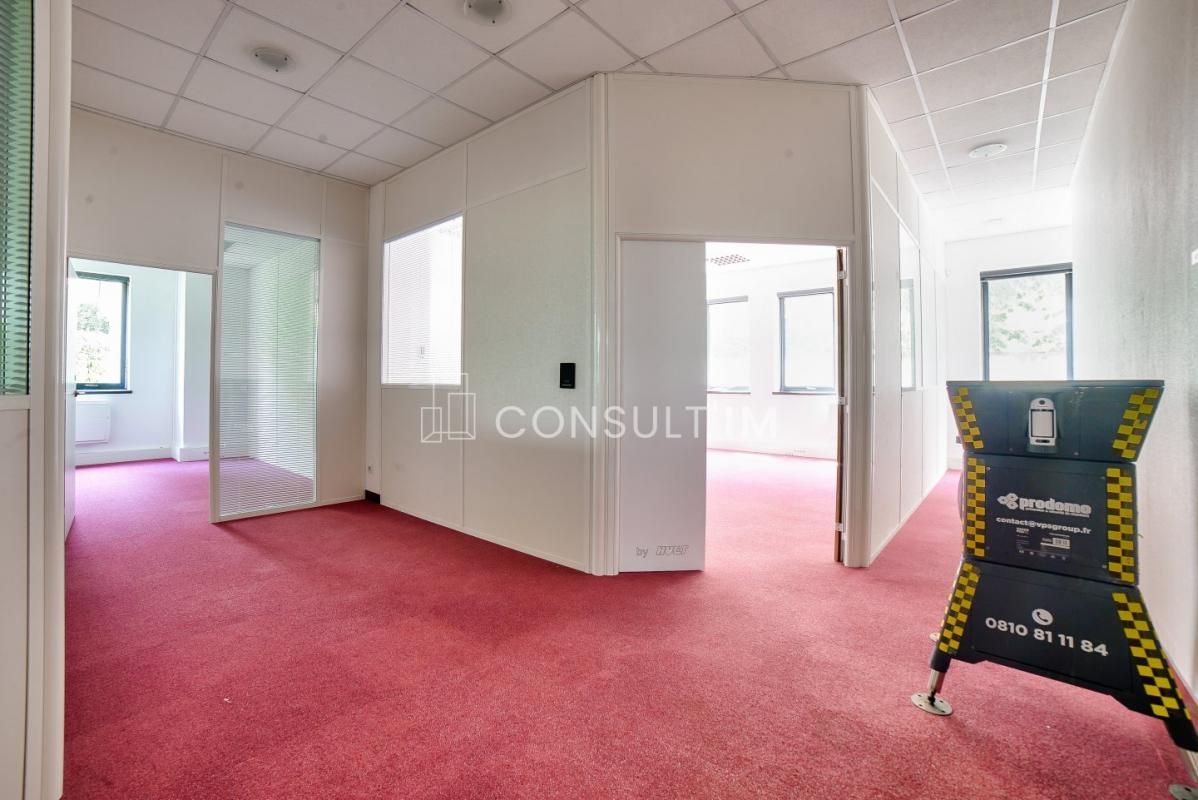 Vente bureaux 271 m² non divisibles