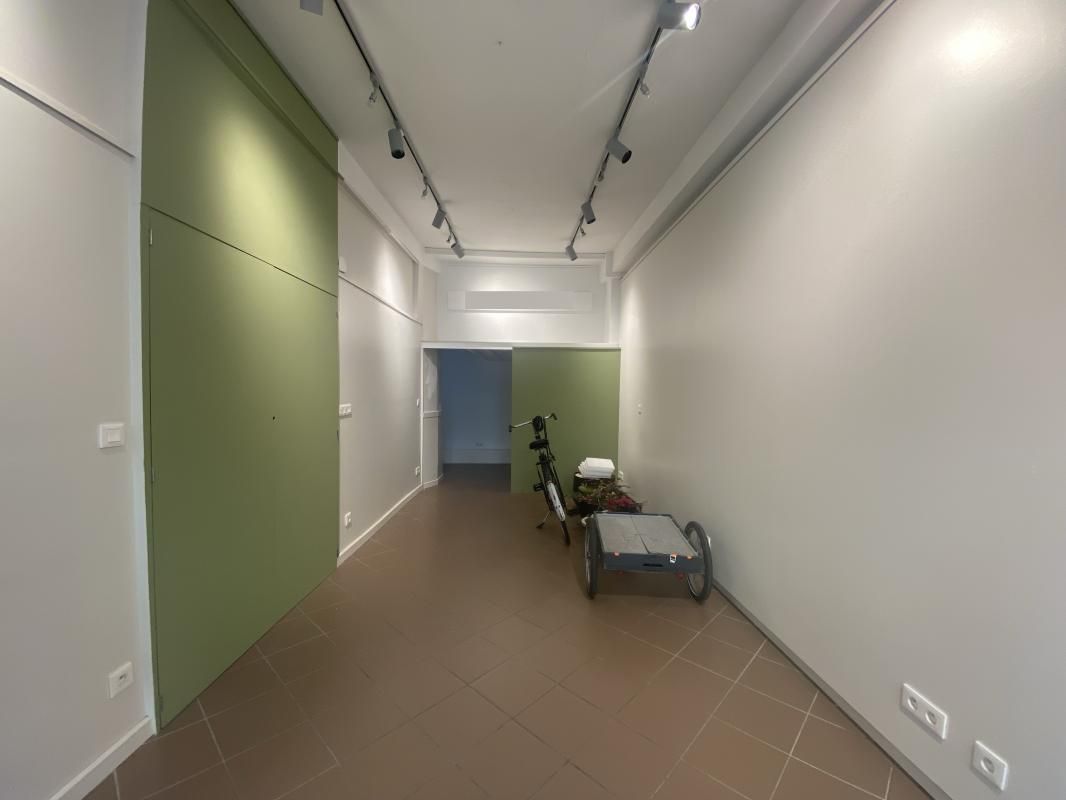 Location local commercial 28 m² non divisibles