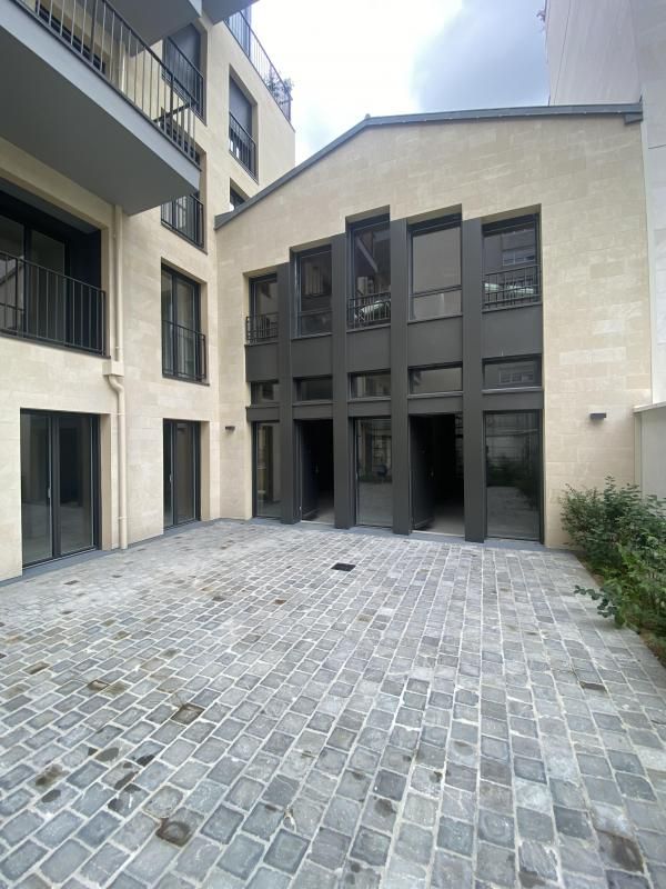 Vente entrepôts 274 m² non divisibles