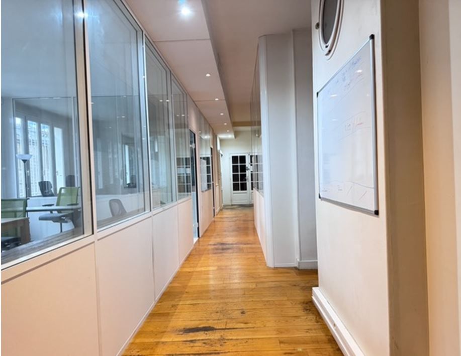 Location bureaux 387 m² non divisibles