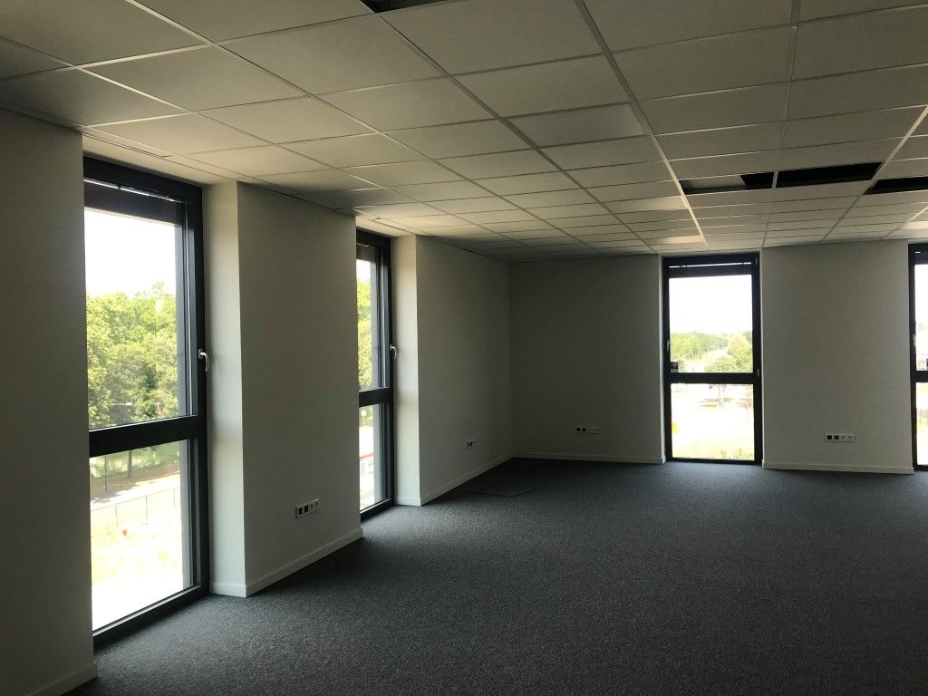 Location bureaux 491 m² divisibles à partir de 230 m²