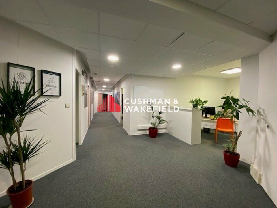 Location bureaux 274 m² non divisibles