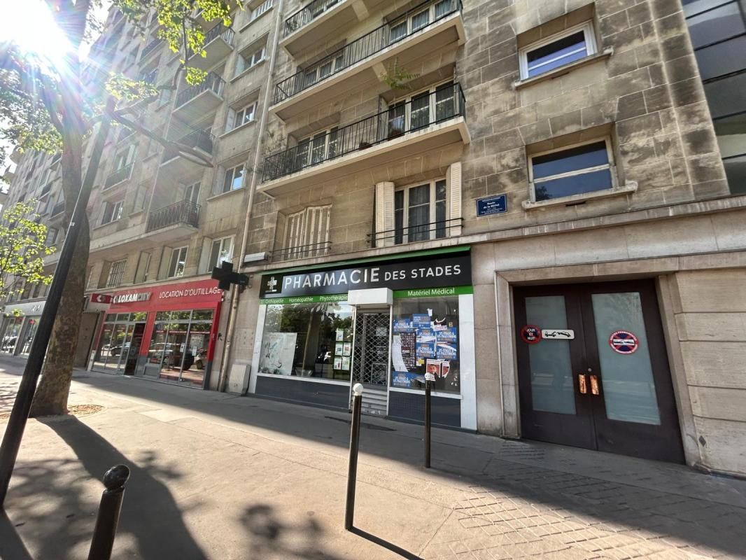 Location local commercial 80 m² non divisibles