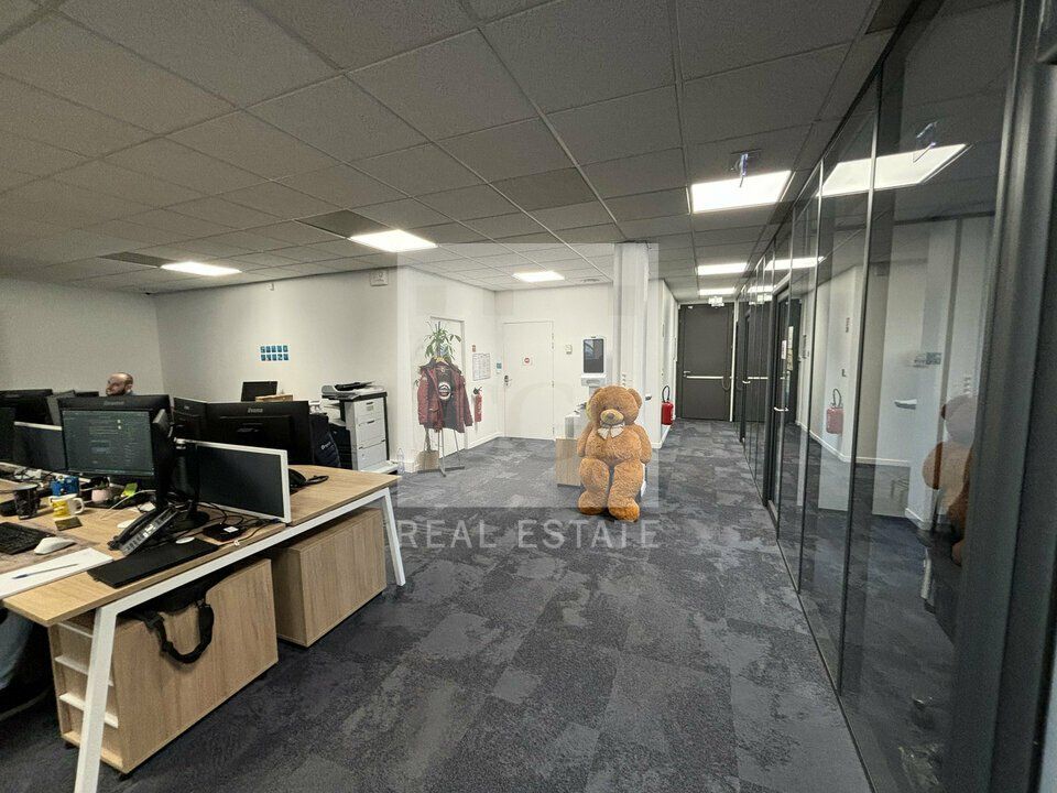 Location bureaux 316 m² non divisibles
