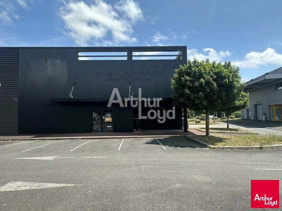 Location local commercial 480 m² non divisibles