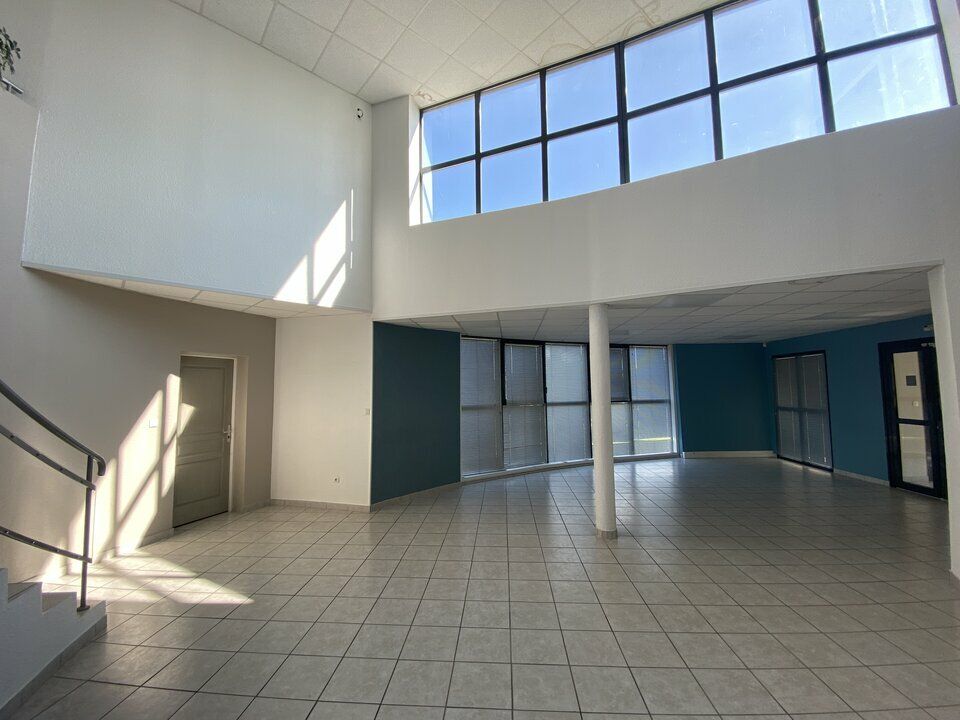 Valence - Bâtiment d'architecte à vendre