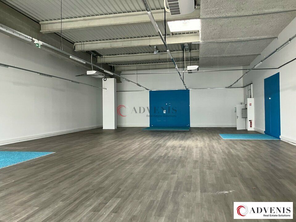 A LOUER - LOCAL COMMERCIAL 446 M²