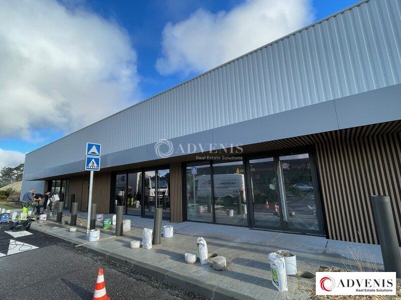 Location local commercial 290 m² non divisibles