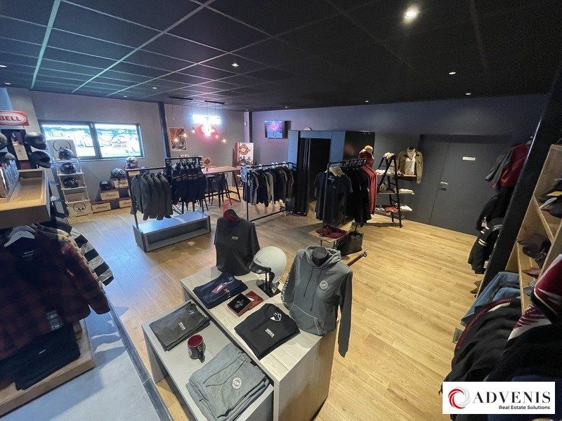 Location local d''activites 700 m² non divisibles