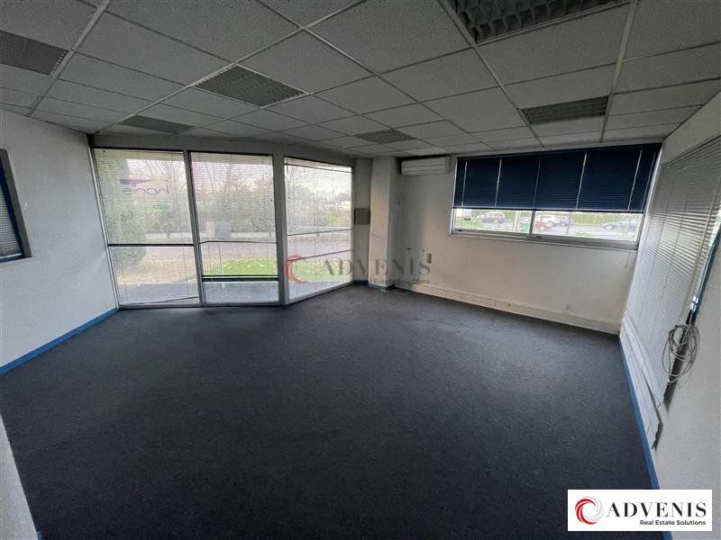 A VENDRE - BATIMENT D'ACTIVITE DE 2475 M² DIVISIBLES - PROXIMITE ROCADE  / VISIBILITE COMMERCIALE