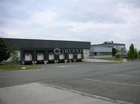 A LOUER - ENTREPOT 8 QUAIS - 2564 m²