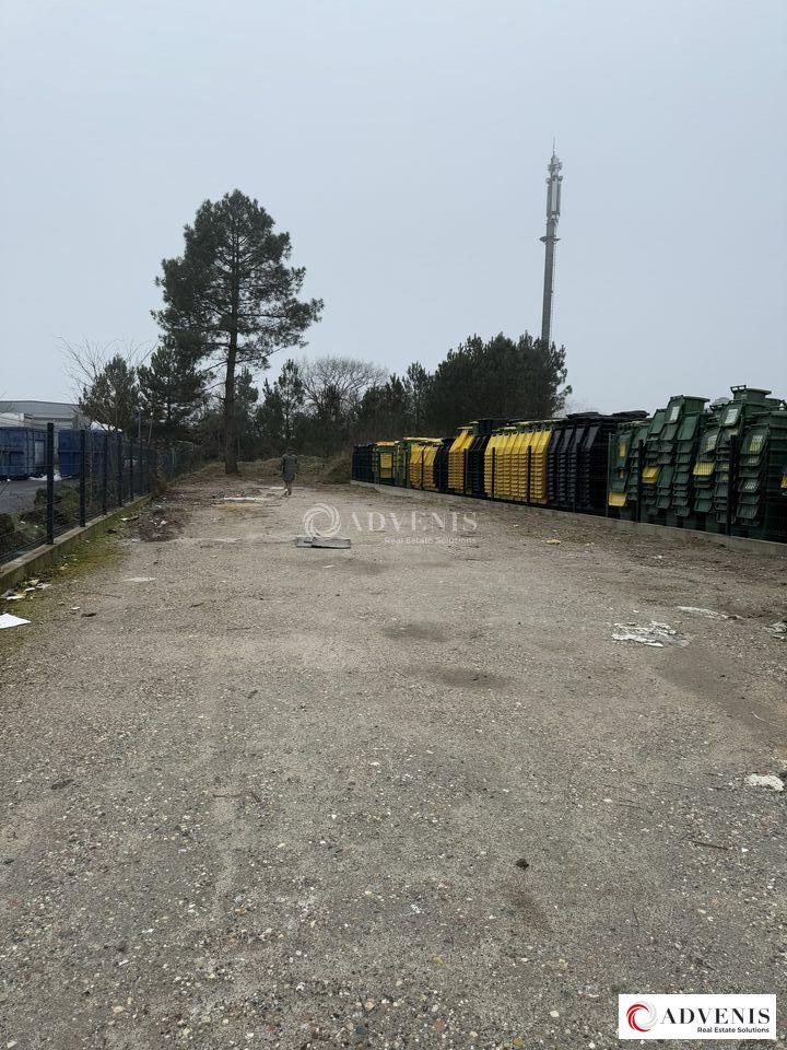 Location terrain 800 m² non divisibles