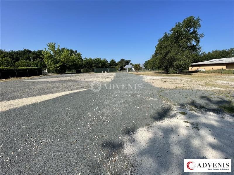 Location terrain 2774 m² non divisibles