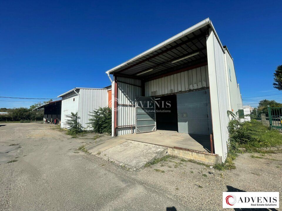Location local d''activites 1150 m² non divisibles