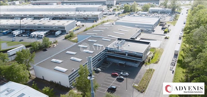 Location local d''activites 3208 m² non divisibles