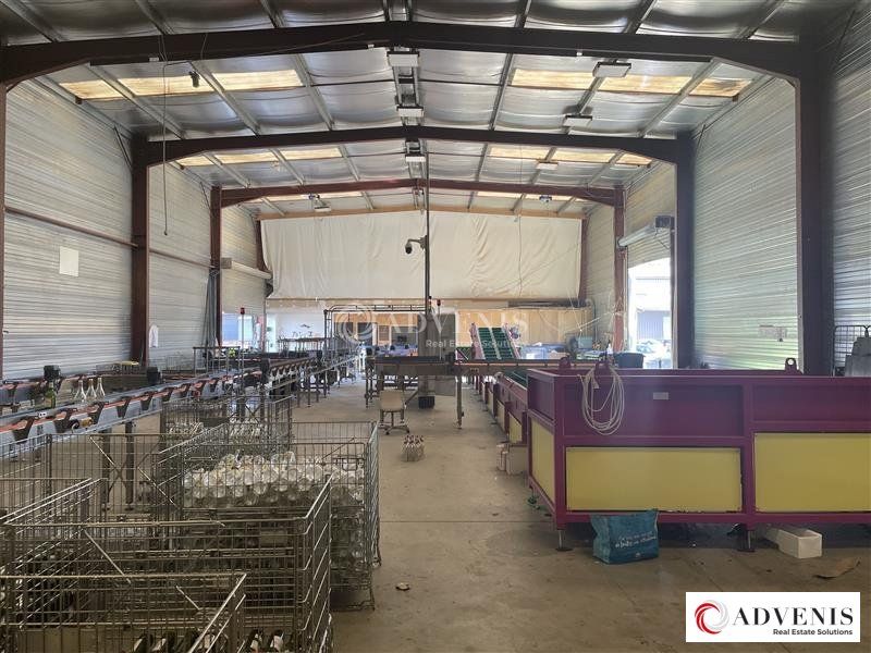 A LOUER - BATIMENT D'ACTIVITE DE 900 M² - PROCHE ROCADE/BDX CENTRE