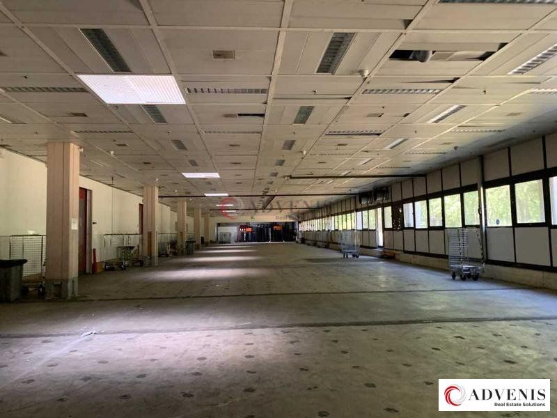 A LOUER - ENTREPOT A LOUER 3500 M² - PROXIMITE ECHANGEUR A63